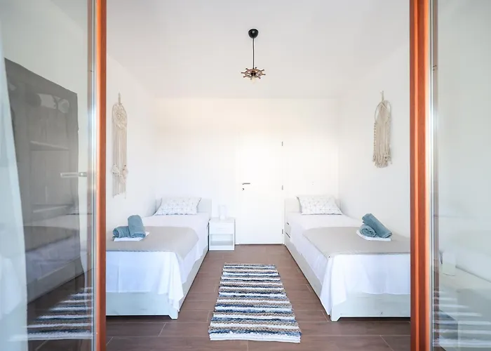 Blue Anchor Apartment *