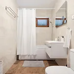 Blue Anchor Apartment