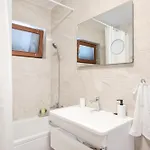 Blue Anchor Apartment