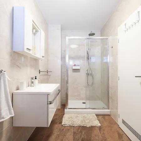 Blue Anchor ザダル