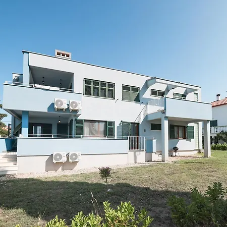 アパート Blue Anchor