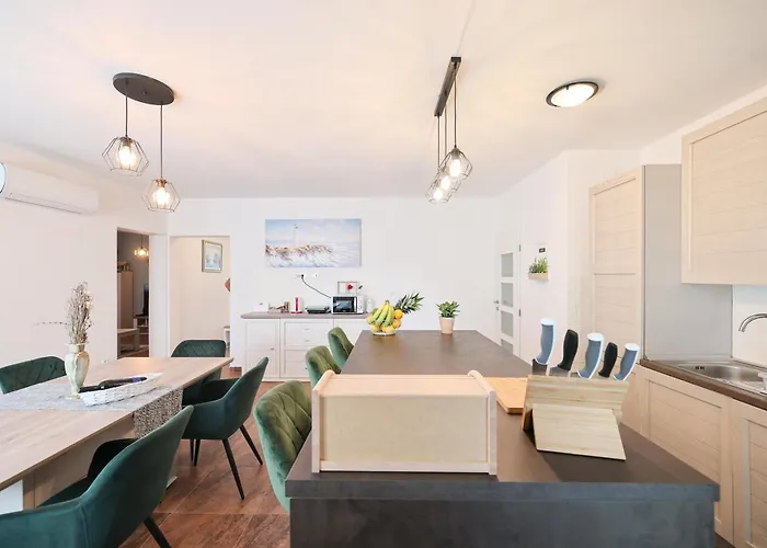 Blue Anchor 扎达尔