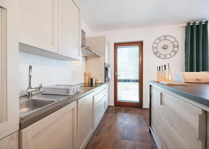 Blue Anchor 扎达尔